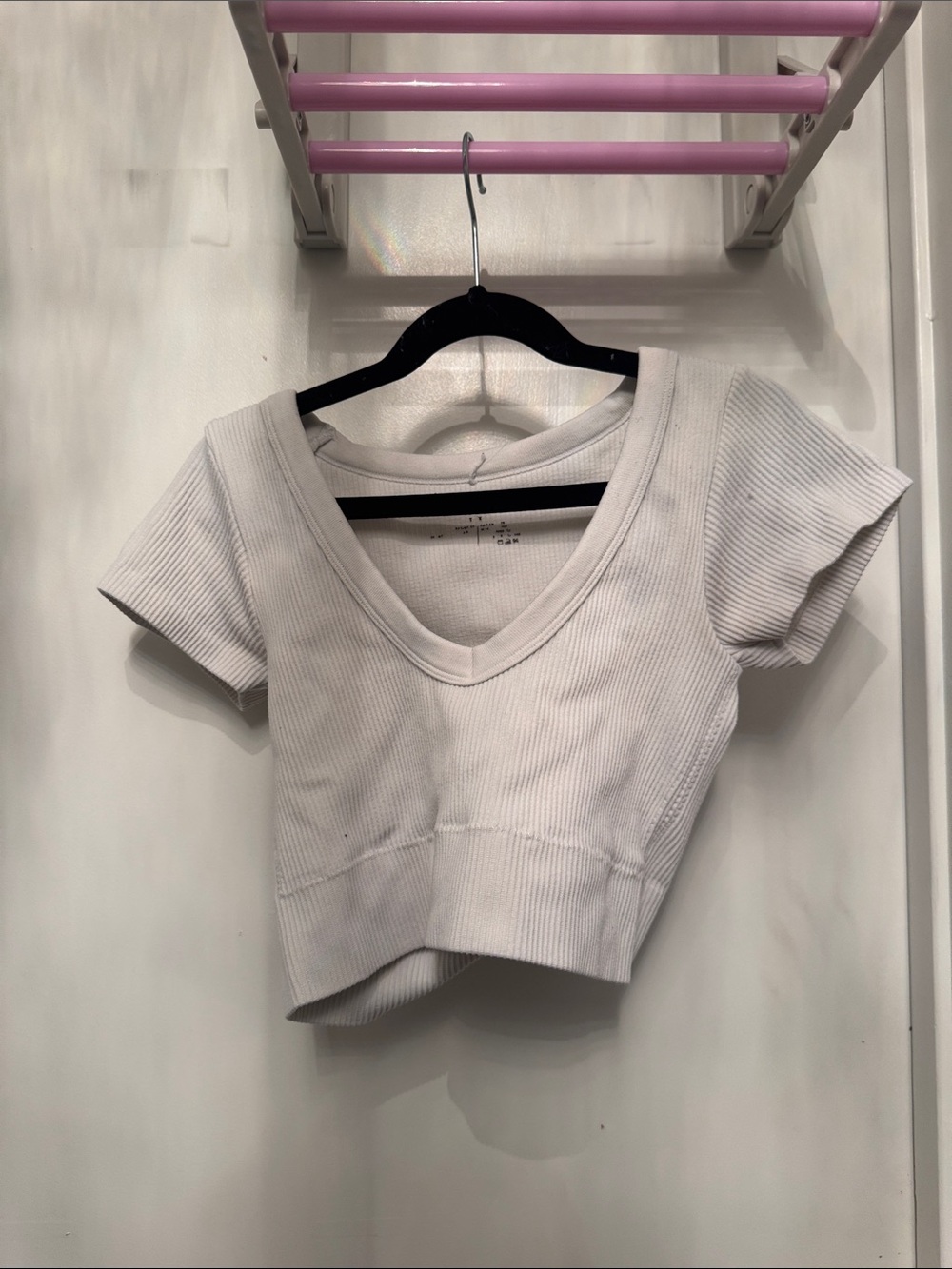 Garage White Ribbed V-Neck Cropped Tee